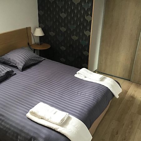 La Tour Des Quatre Chemins Apartment Gramat Luaran gambar